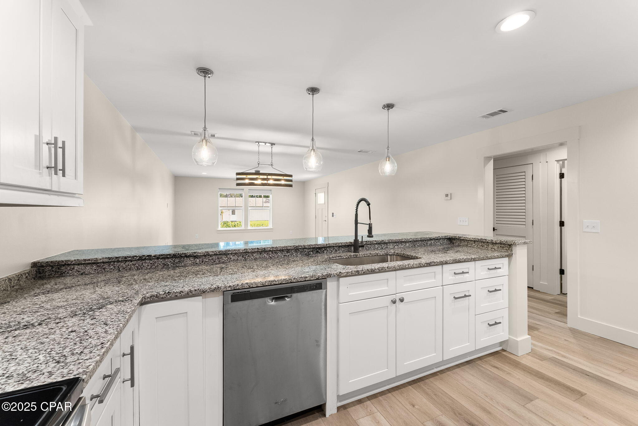 Image 8 For 2616 Cypress Street