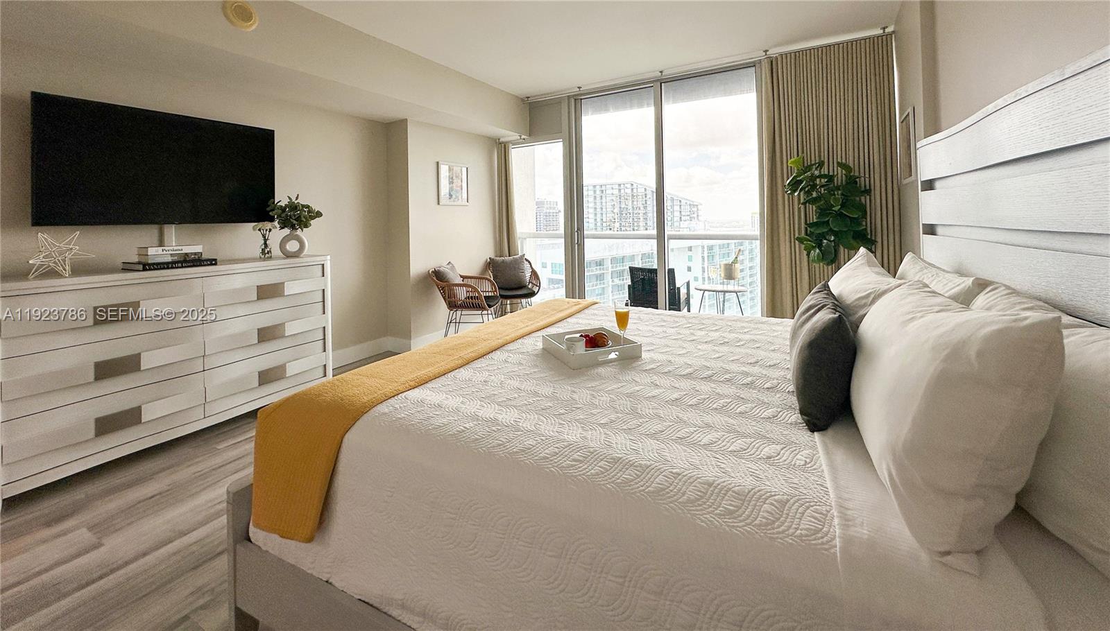 Icon Brickell Condo No 3