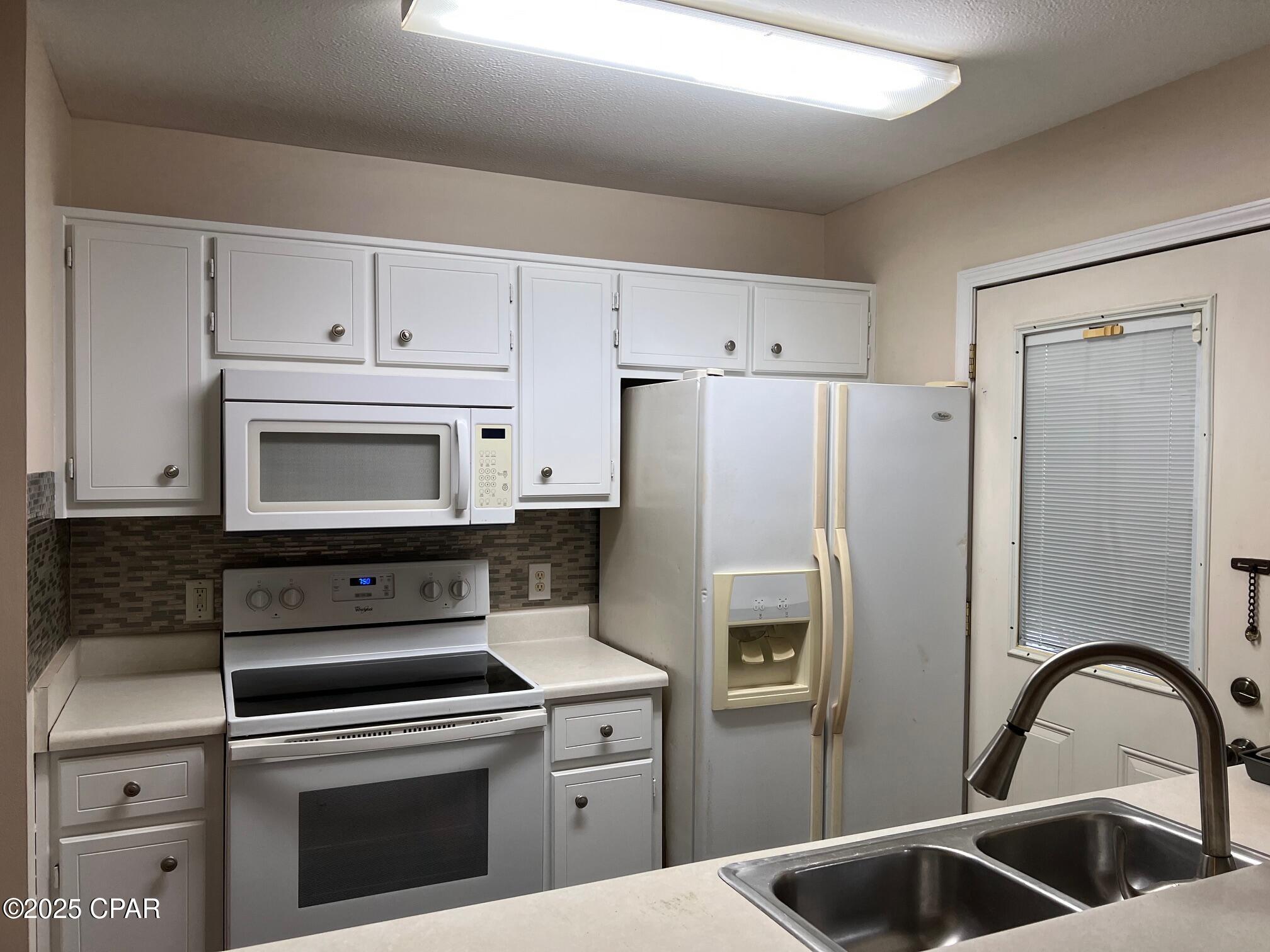 Image 4 For 1251 Oak Avenue