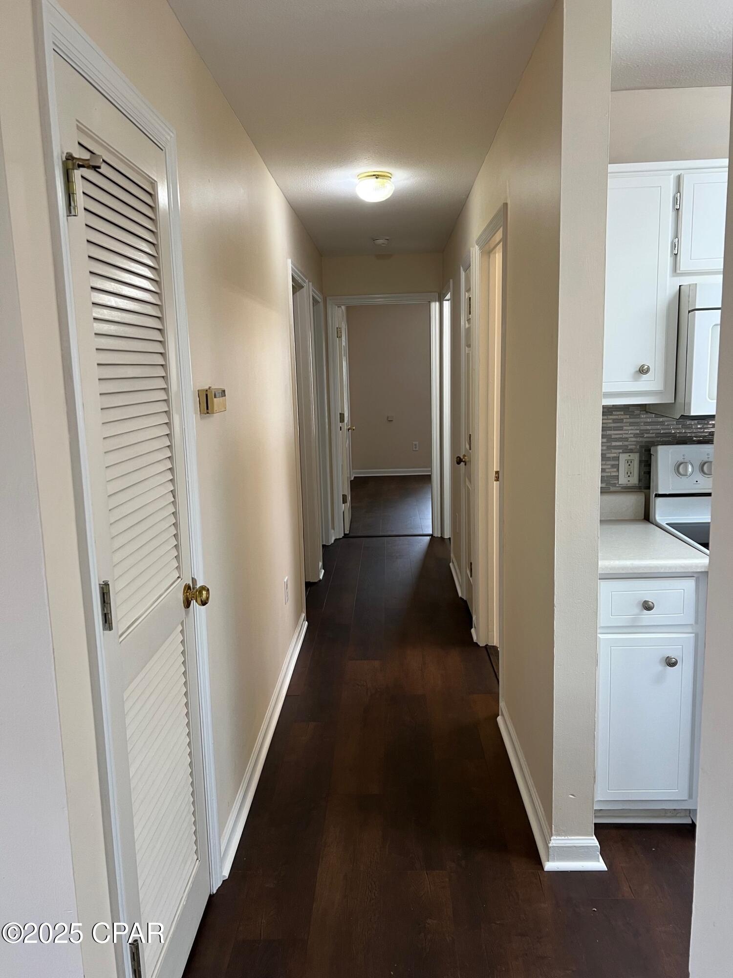 Image 6 For 1251 Oak Avenue