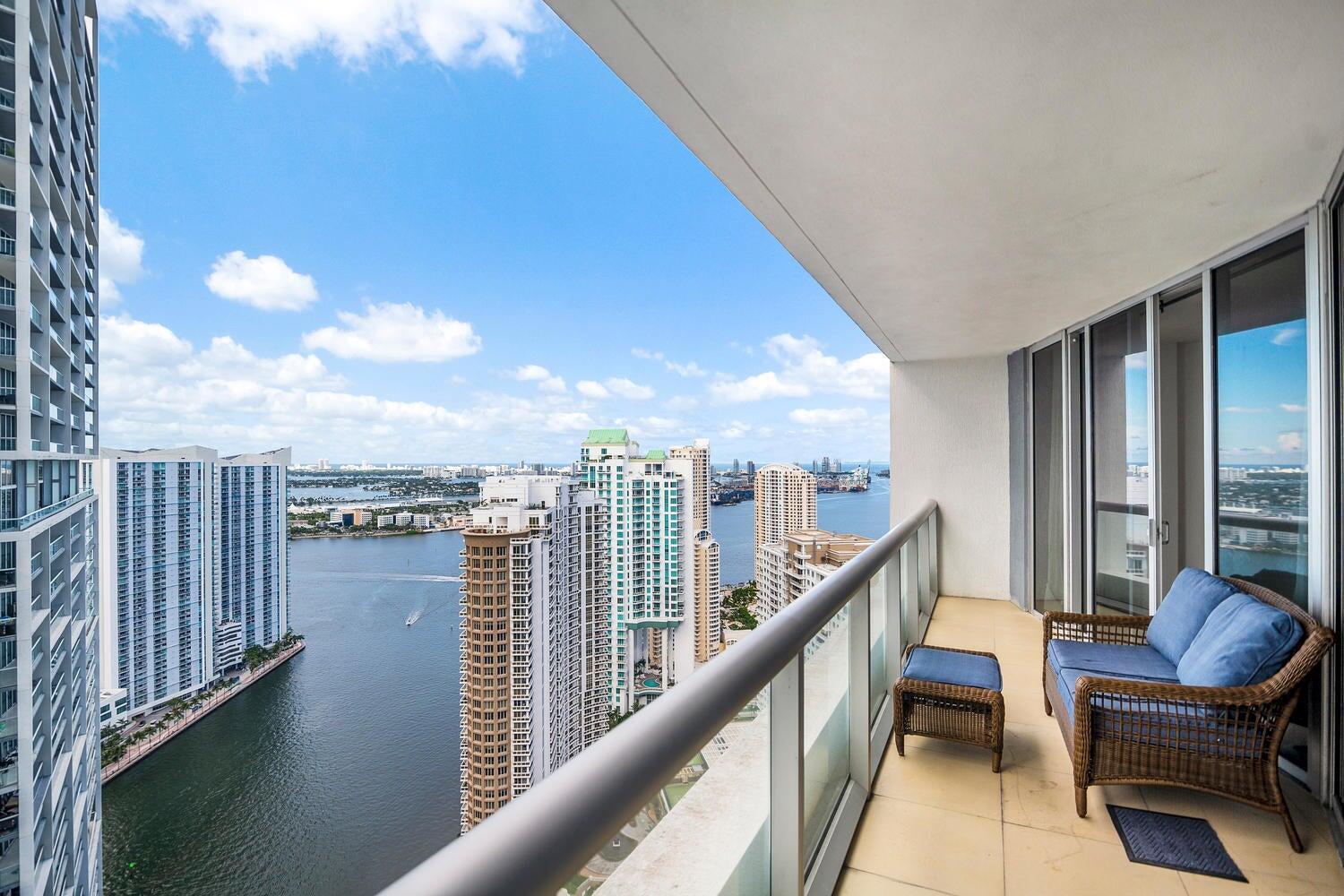 Icon Brickell No Two