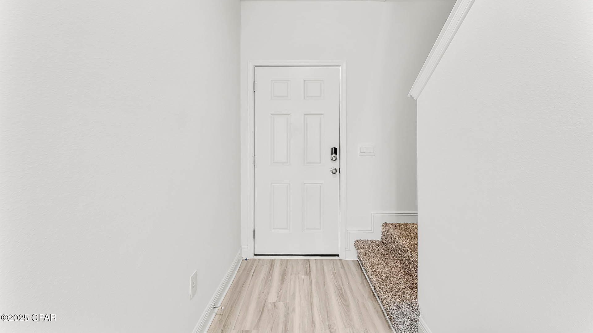 Image 5 For 350 Chateau Lane