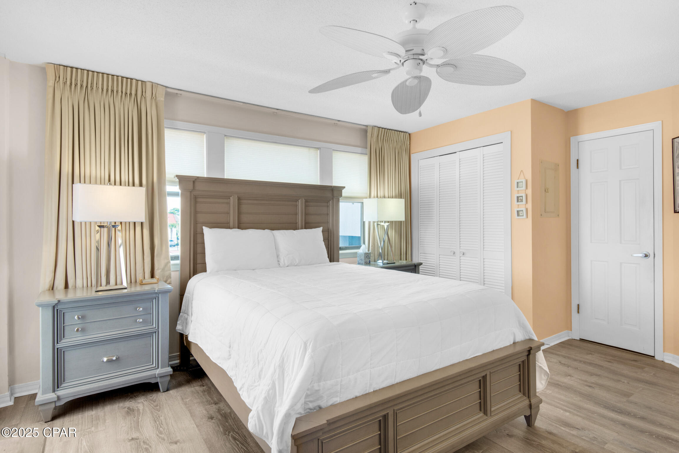 8730 Thomas Drive 1211C