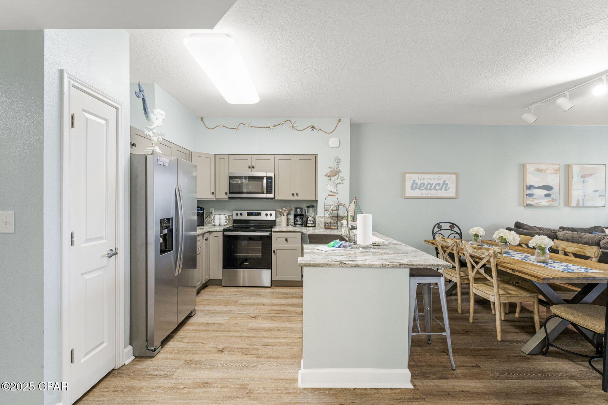 Image 15 For 9900 Thomas Drive 228