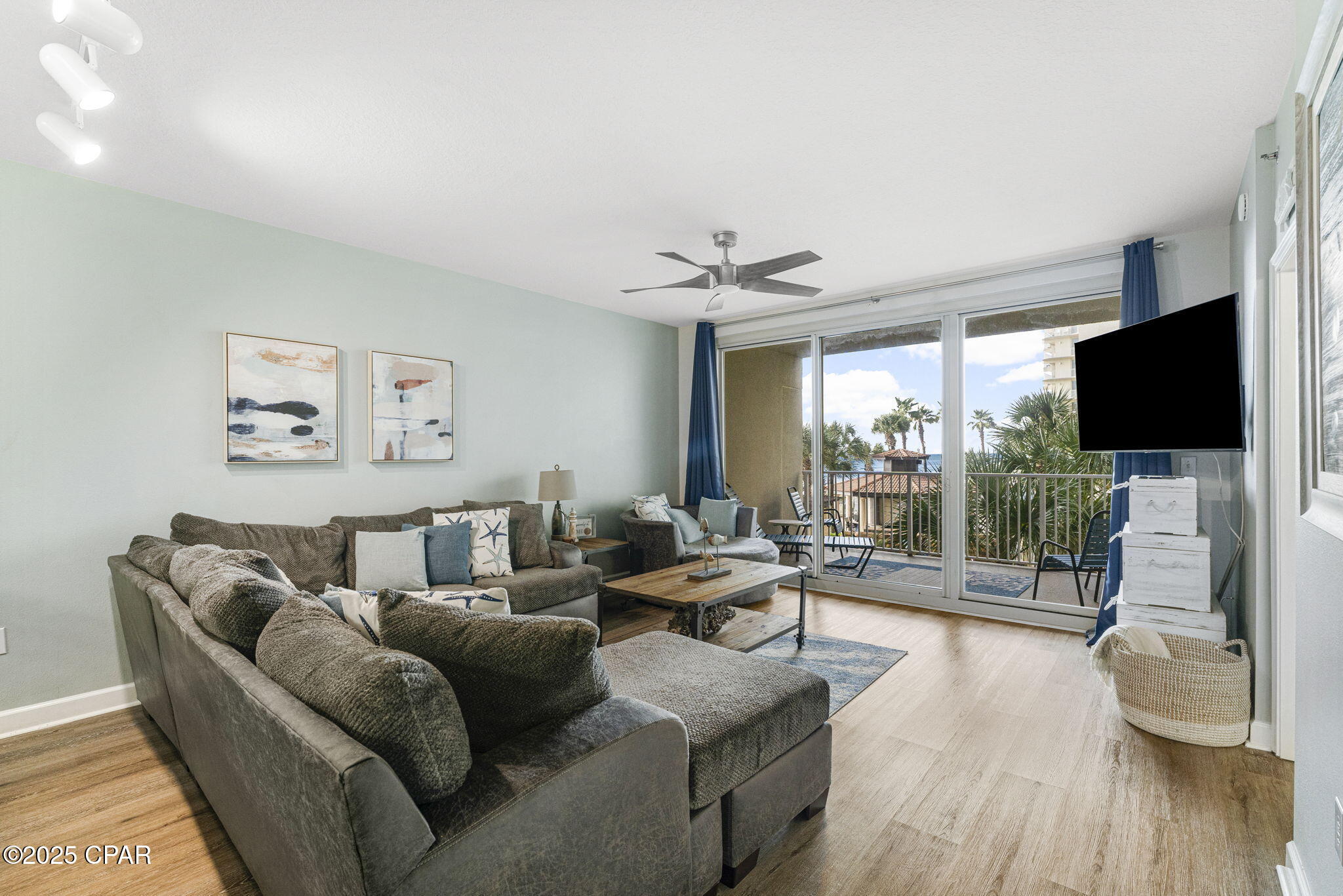 Image 23 For 9900 Thomas Drive 228