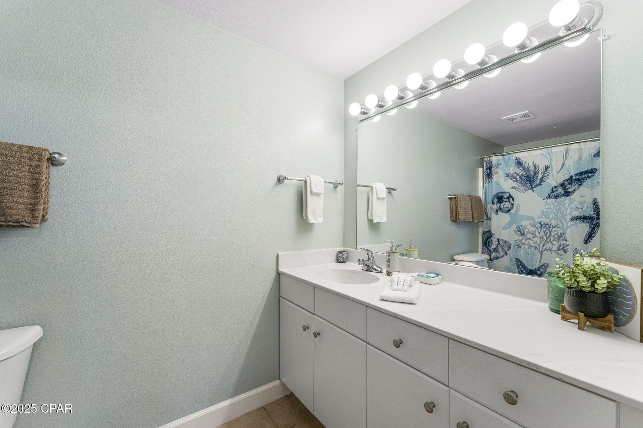 Image 8 For 9900 Thomas Drive 228
