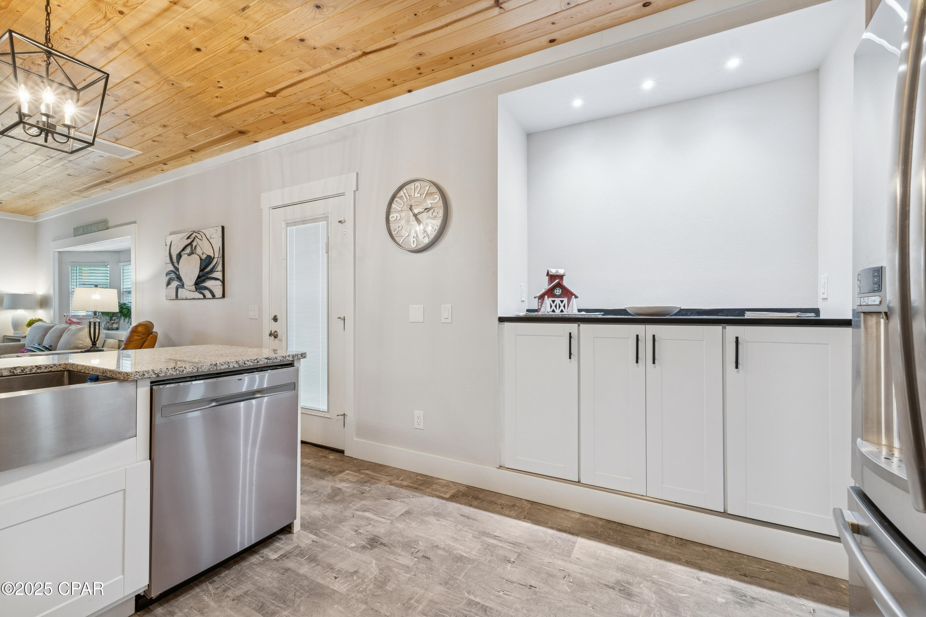 Image 11 For 608 Seabreeze Drive