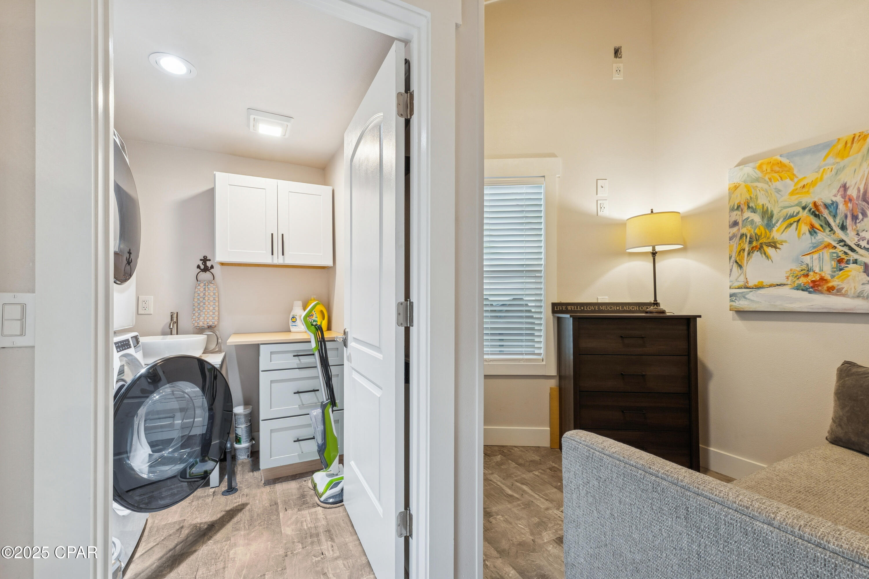 Image 19 For 608 Seabreeze Drive