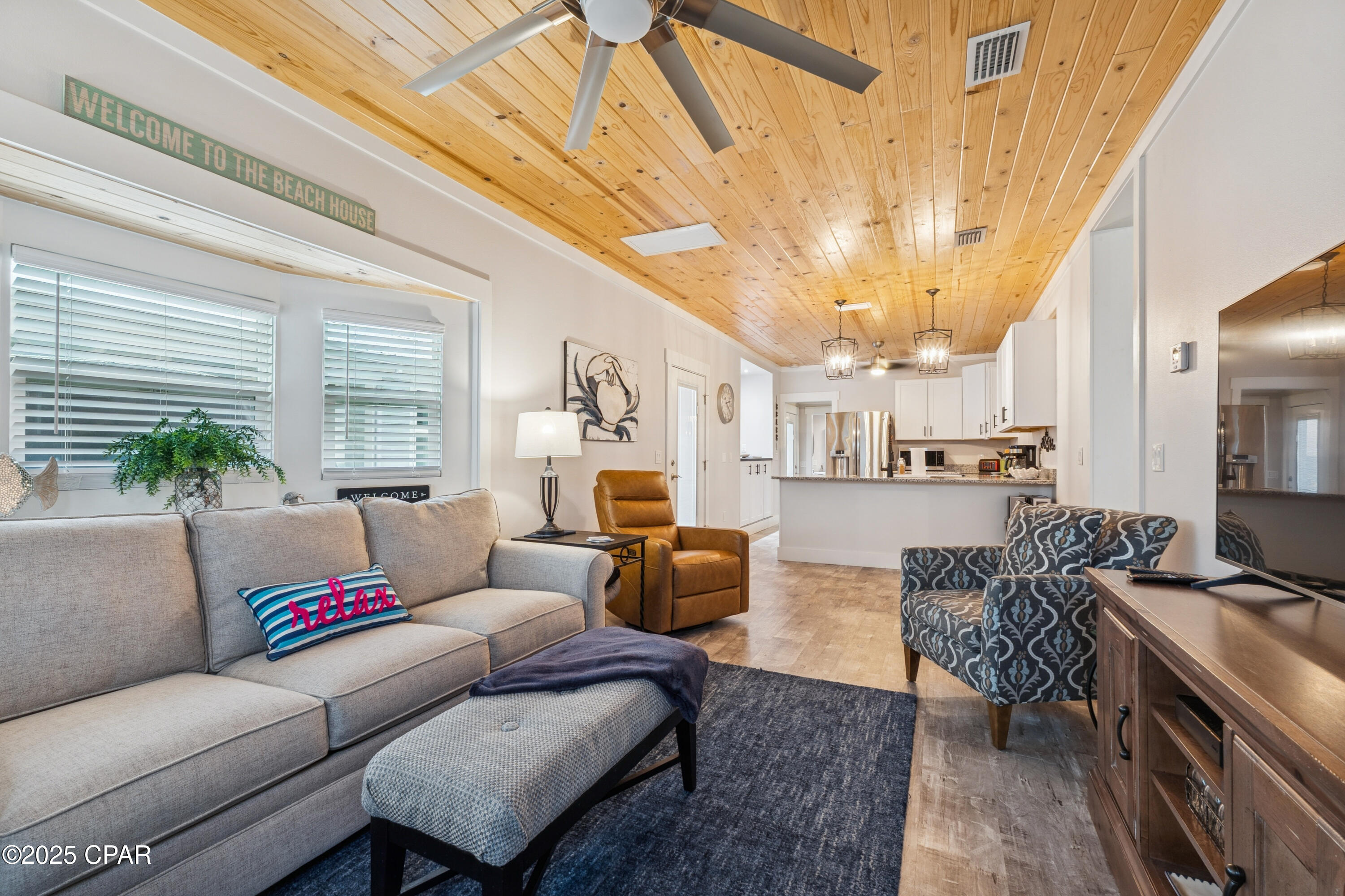 Image 5 For 608 Seabreeze Drive