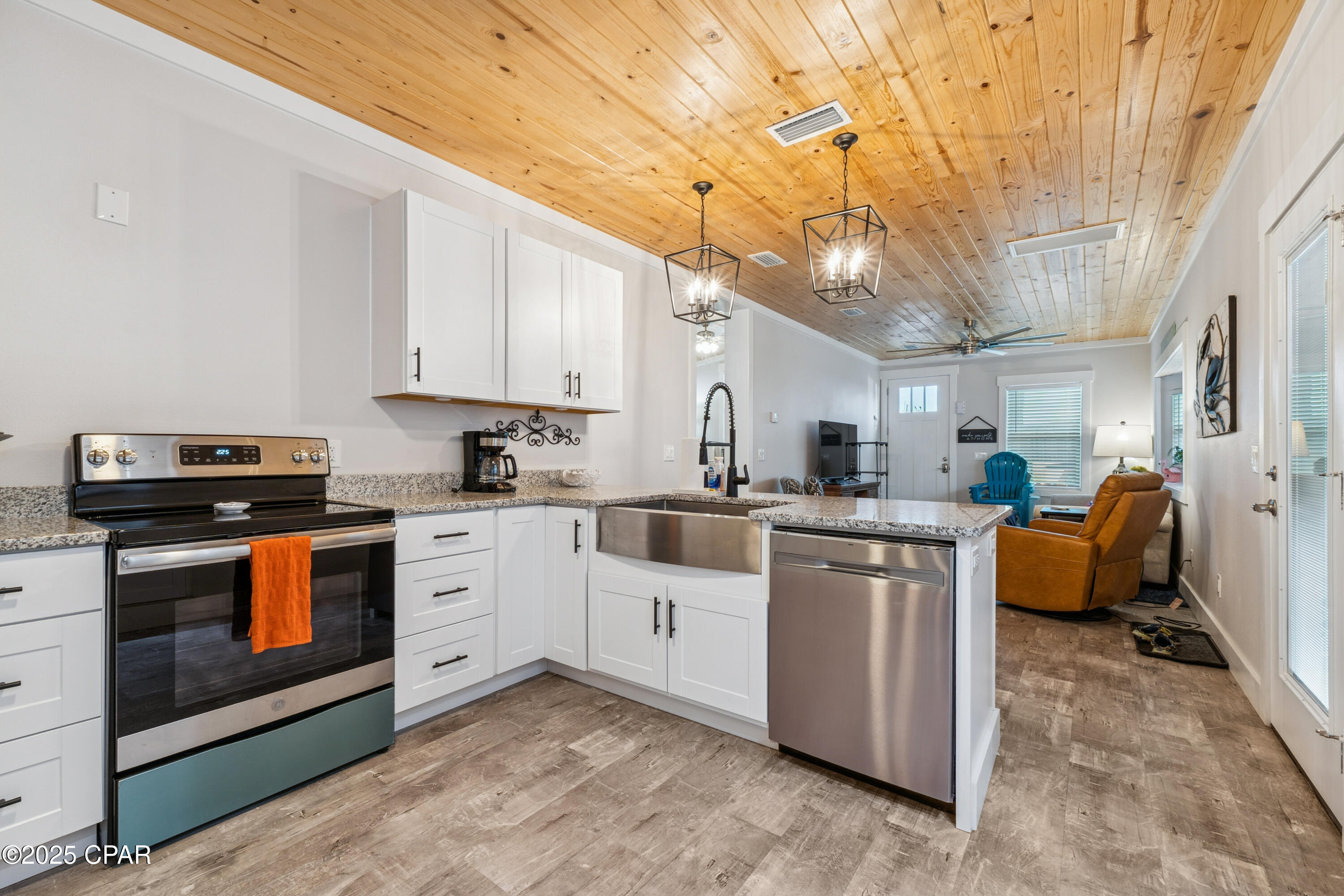 Image 9 For 608 Seabreeze Drive