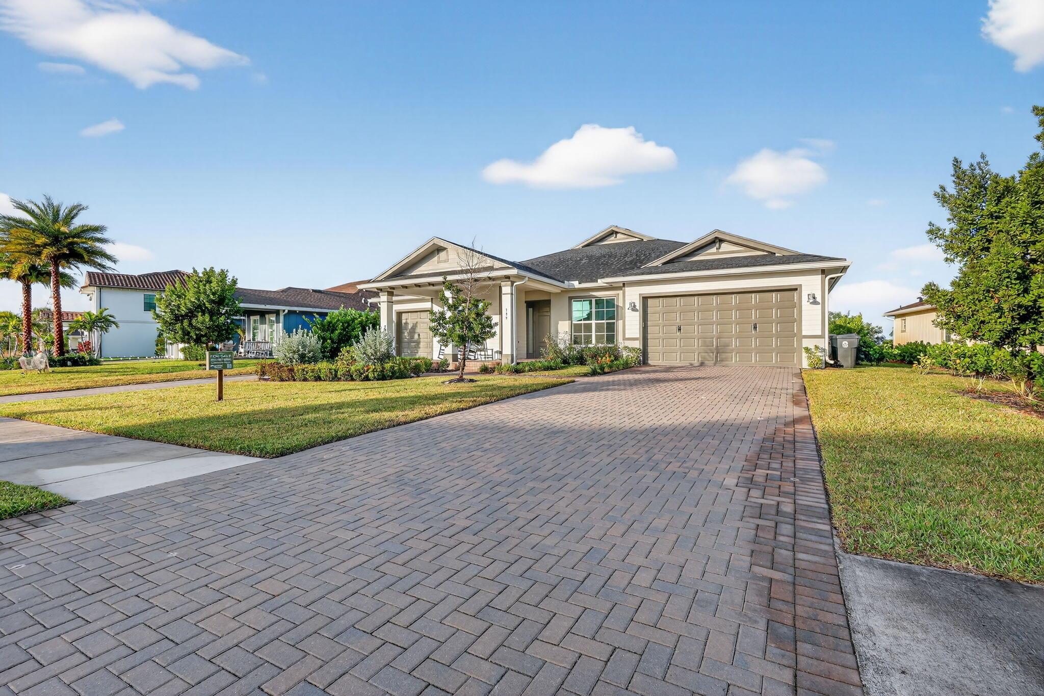 Homes for sale in Loxahatchee, FL | 799 Hookline Circle, Loxahatchee, FL 33470 | MLS# R11144855