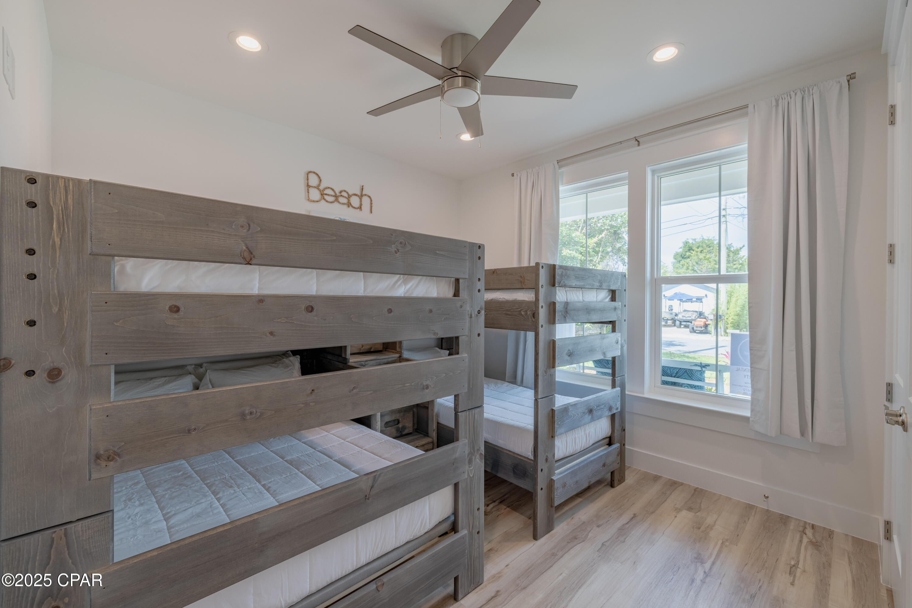 Image 25 For 612 Palm Beach Drive