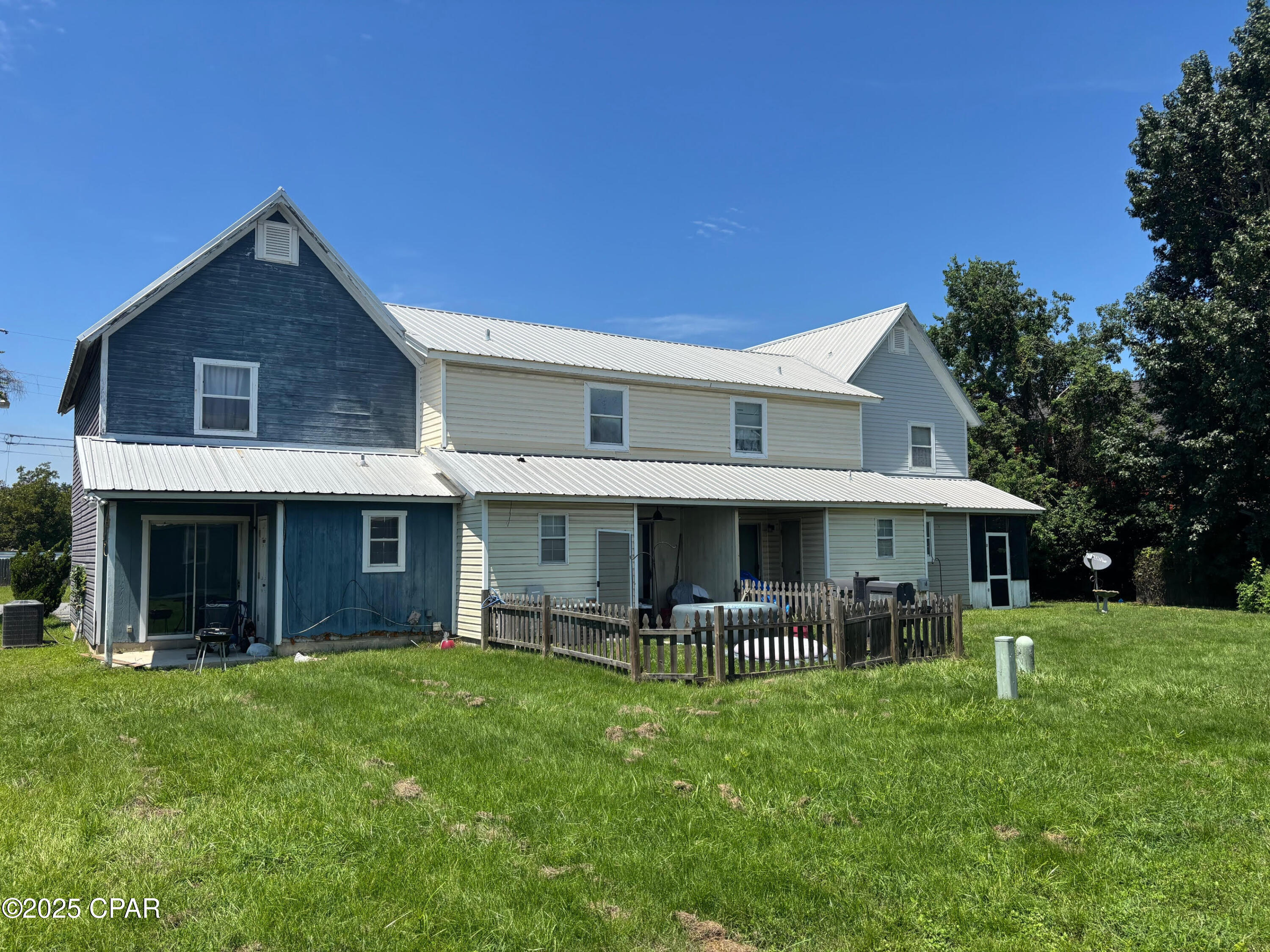 Image 4 For 1512 Kraft Avenue