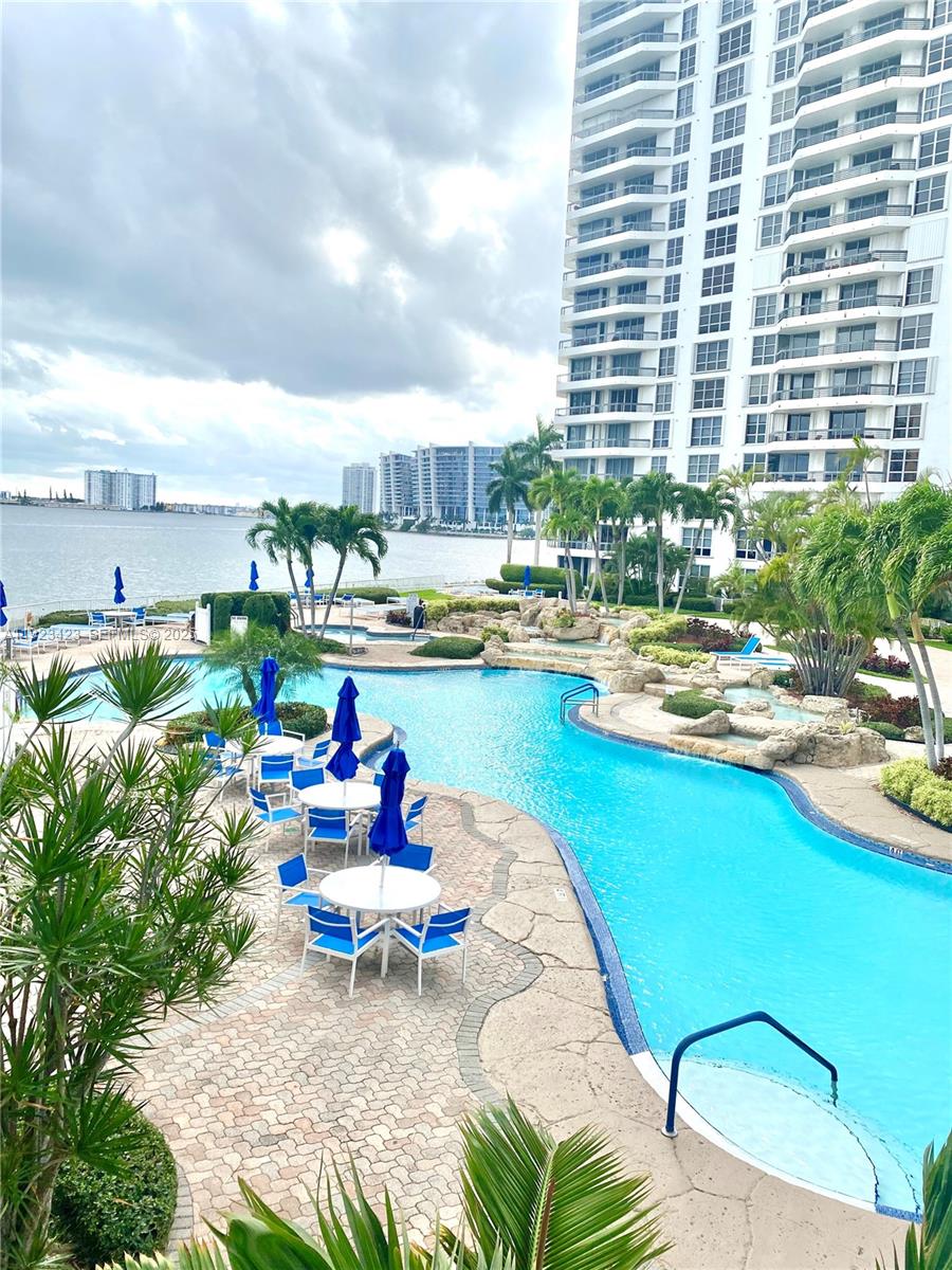 Mystic Pointe Condo No Tw