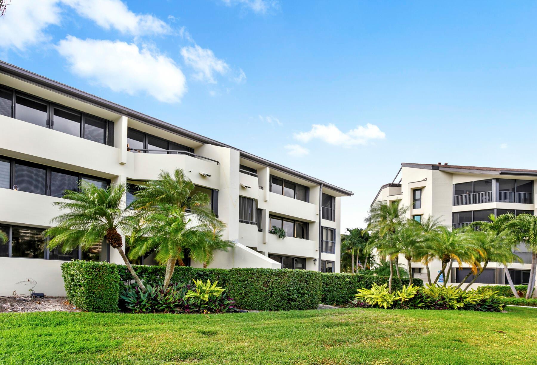 Old Port Cove Harbor Vill