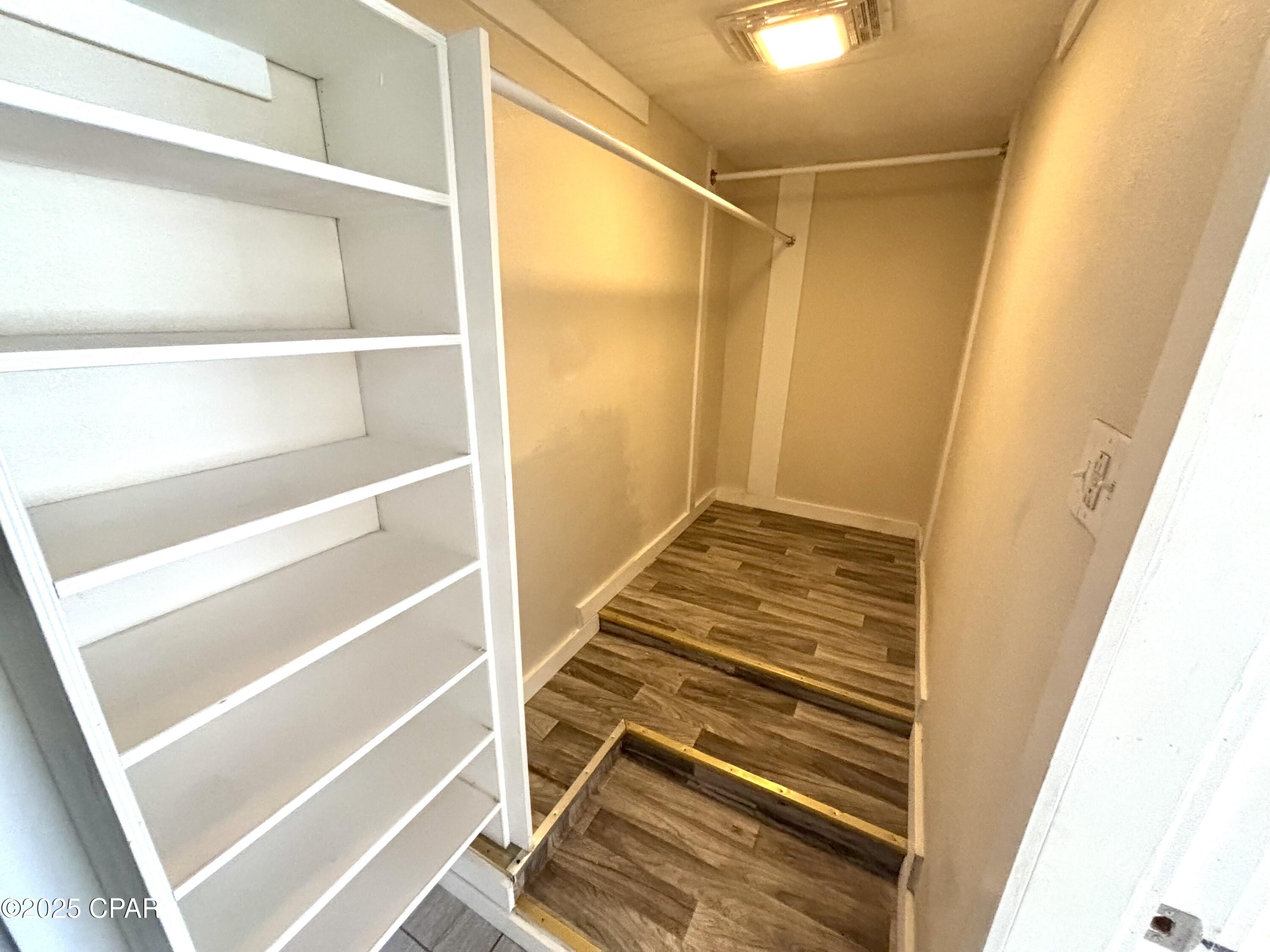 Image 15 For 1206 Buena Vista Boulevard