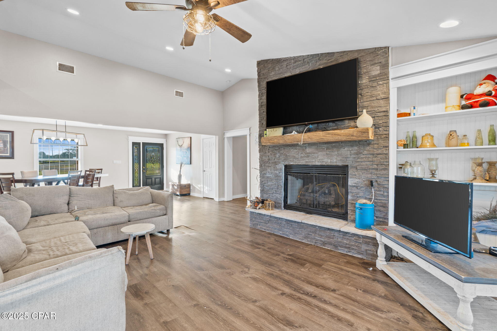 Image 19 For 1037 Bay Drive