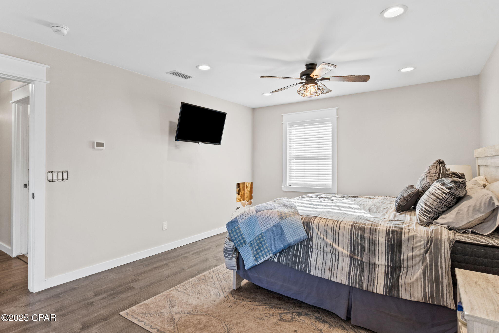 Image 35 For 1037 Bay Drive