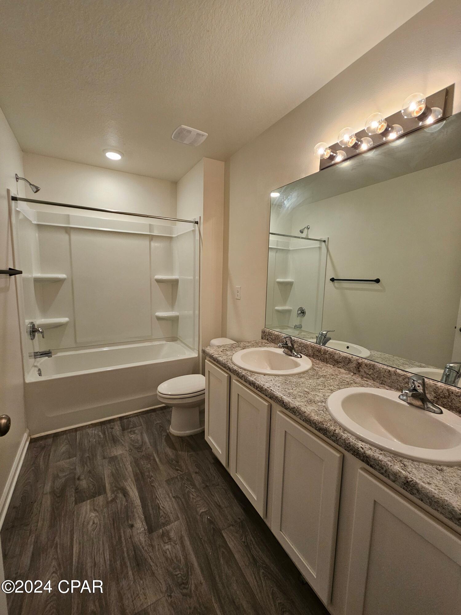 Image 21 For 504 Albert Meadow Lane