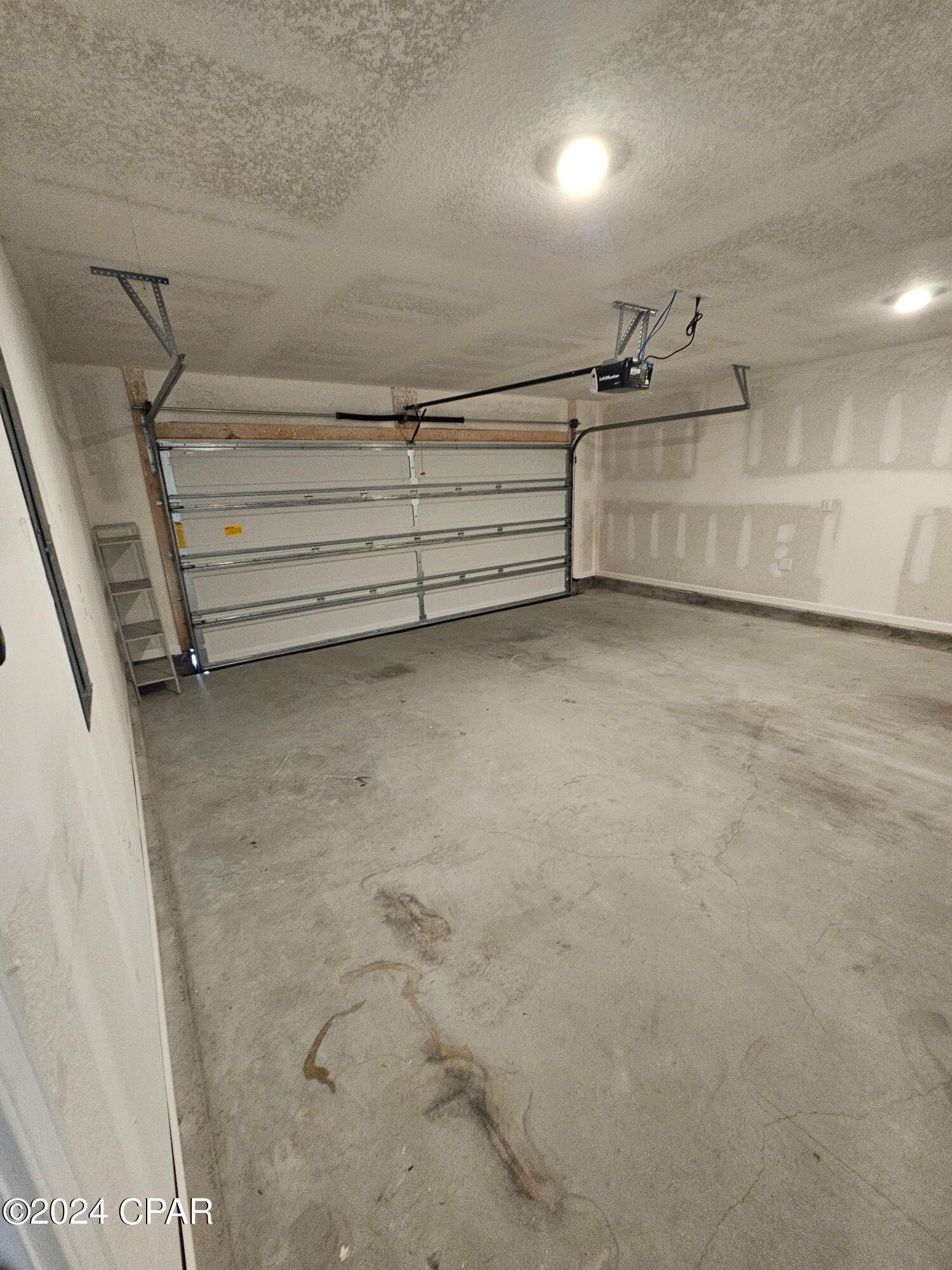 Image 33 For 504 Albert Meadow Lane