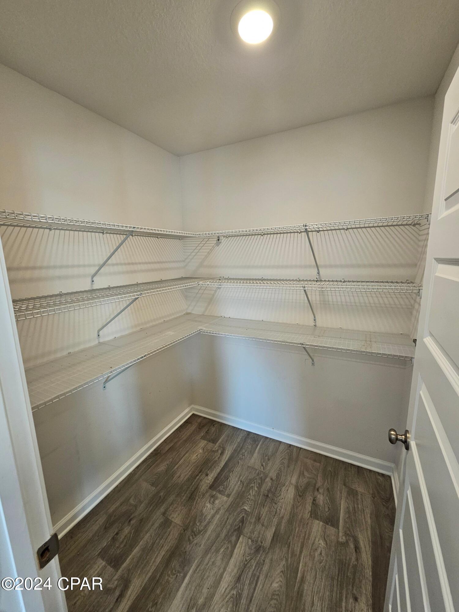 Image 6 For 504 Albert Meadow Lane