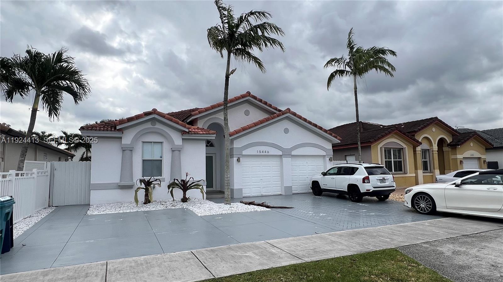 Century Estates 1St Addn