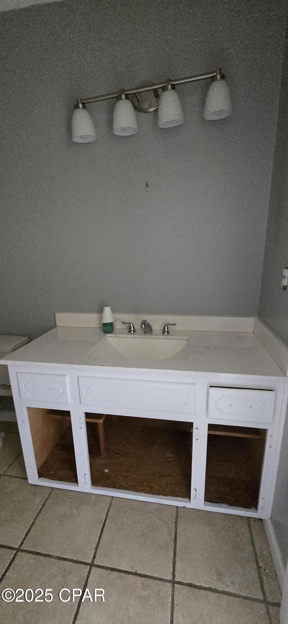 Image 13 For 632 Carver Circle