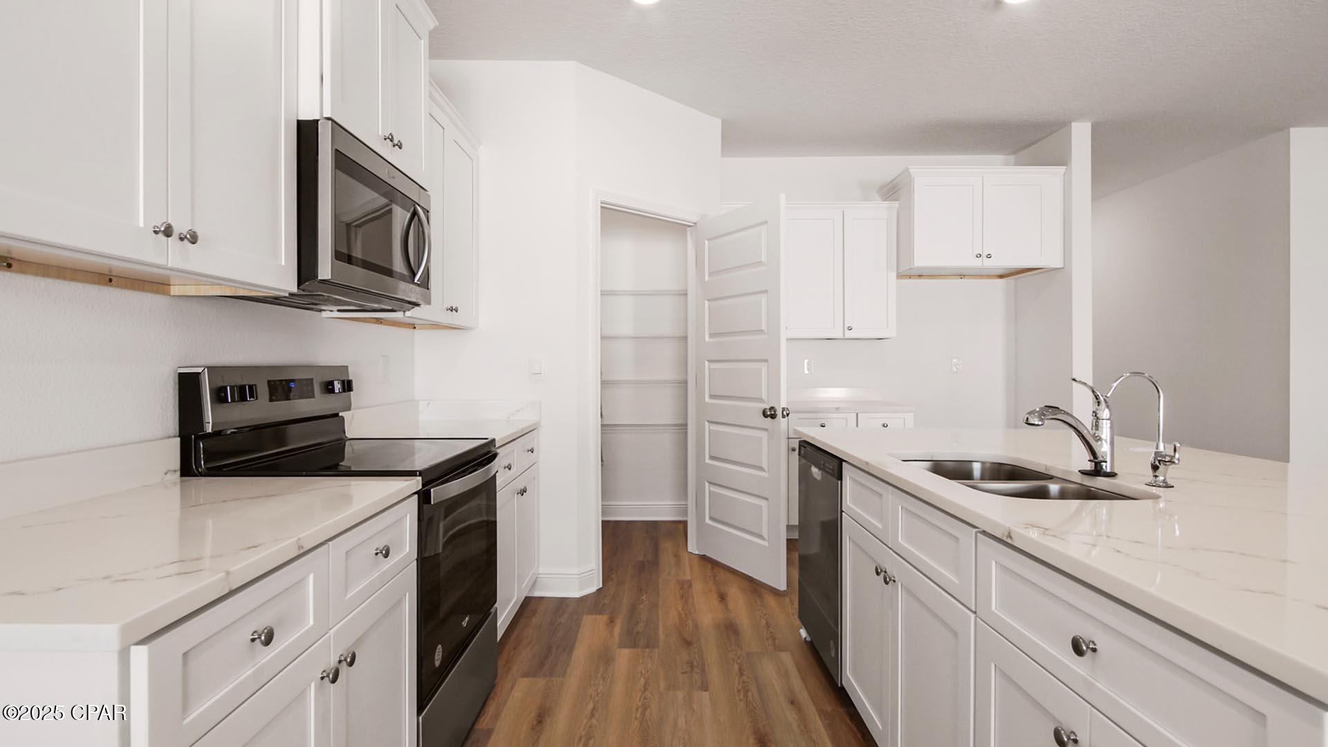 Image 8 For 426 Wolcott Way