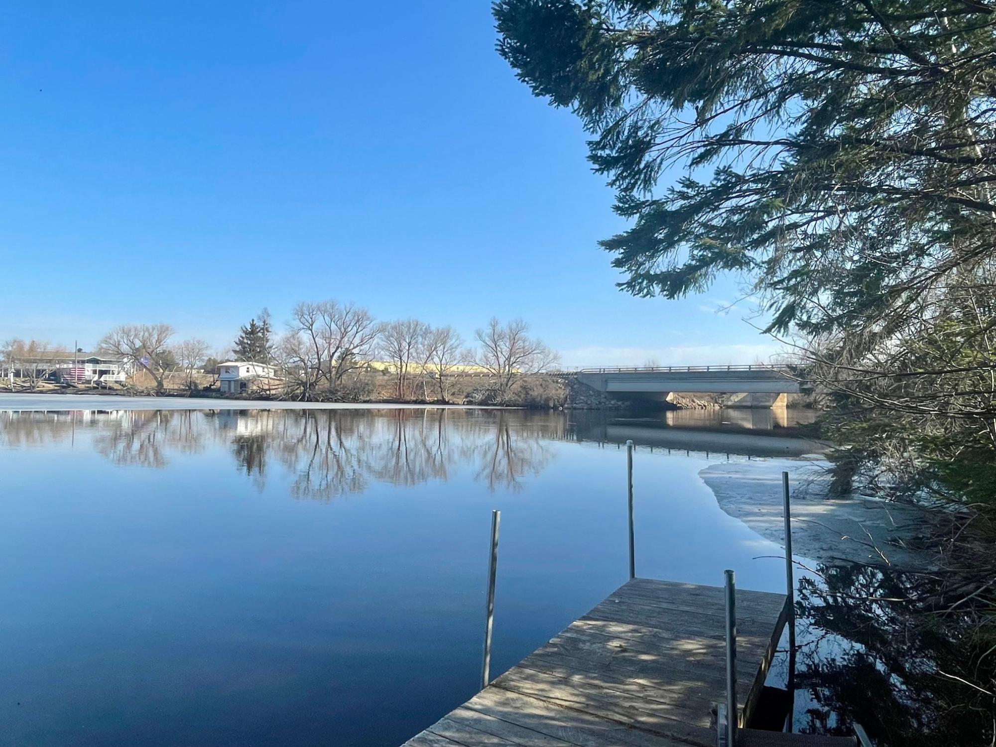 Undocumented Lake Property 120 Fayette St Photo 27