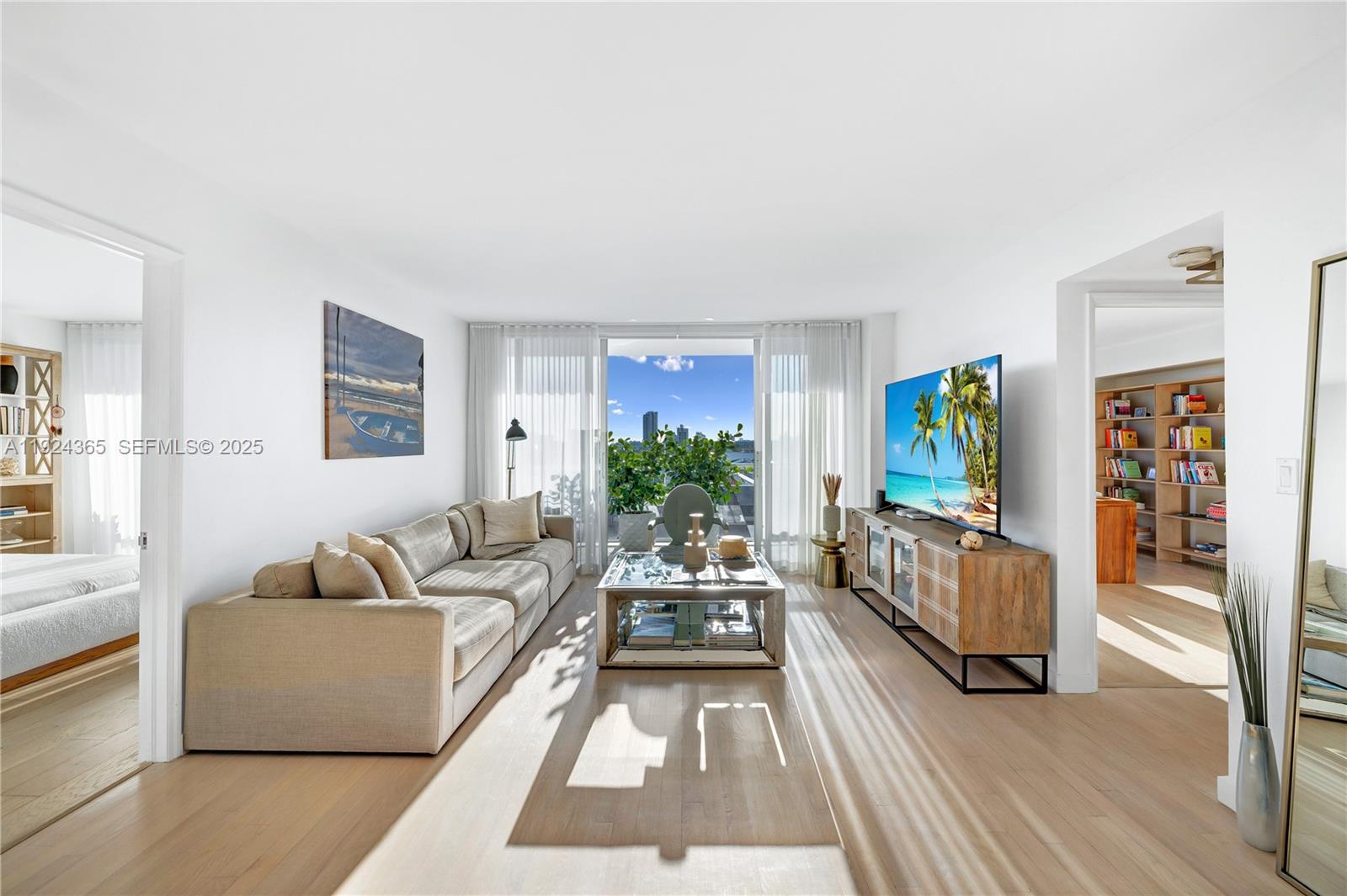 Condo for Sale in Miami Beach, FL