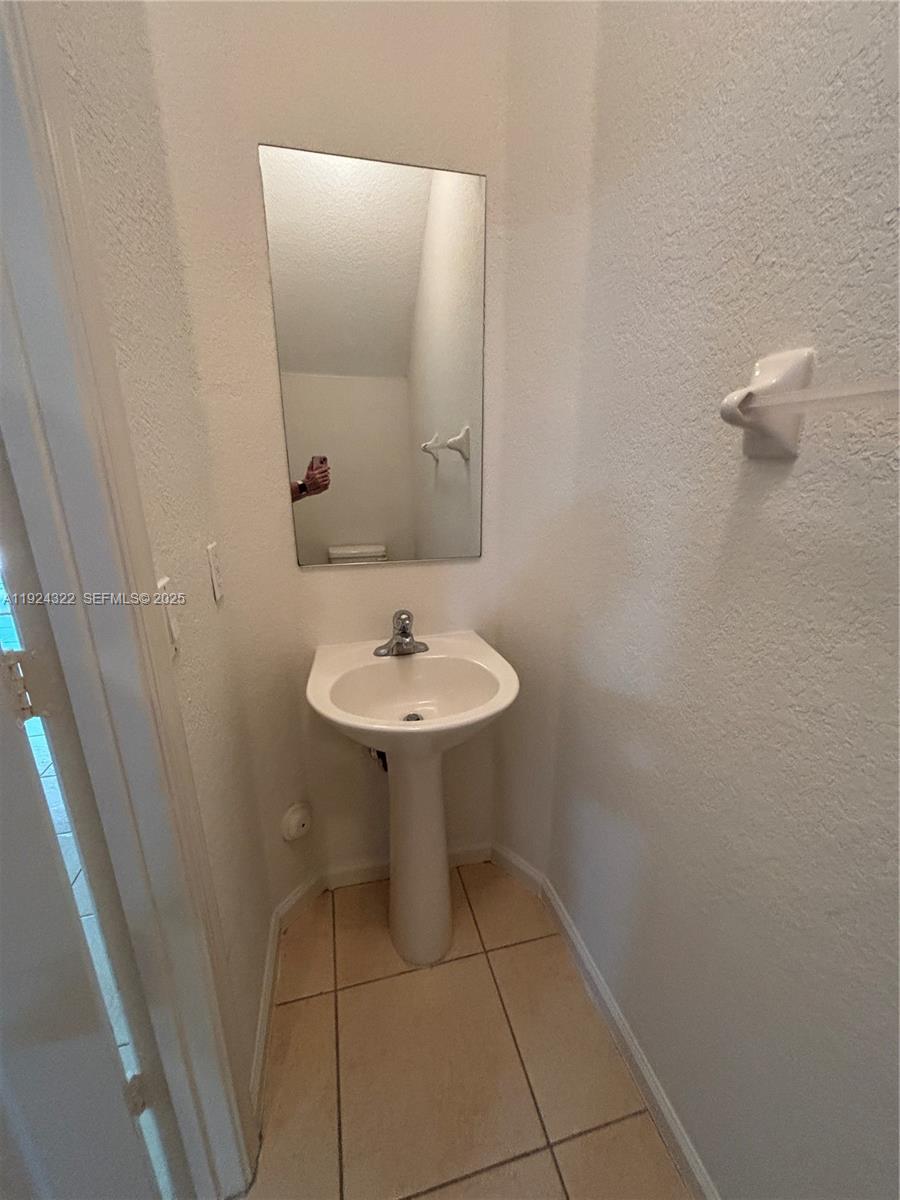 Property photo # 9