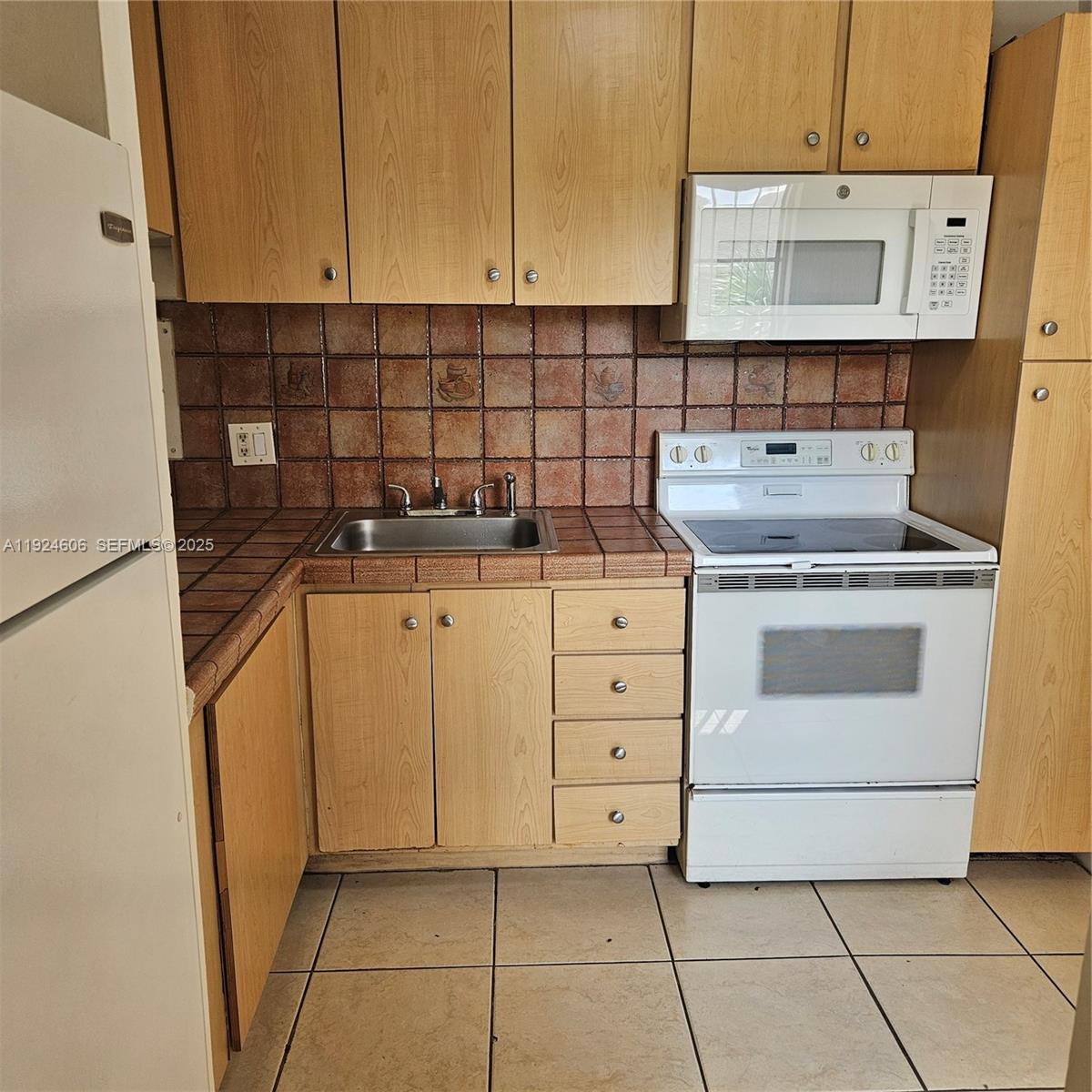 The Meadows Lake North Co