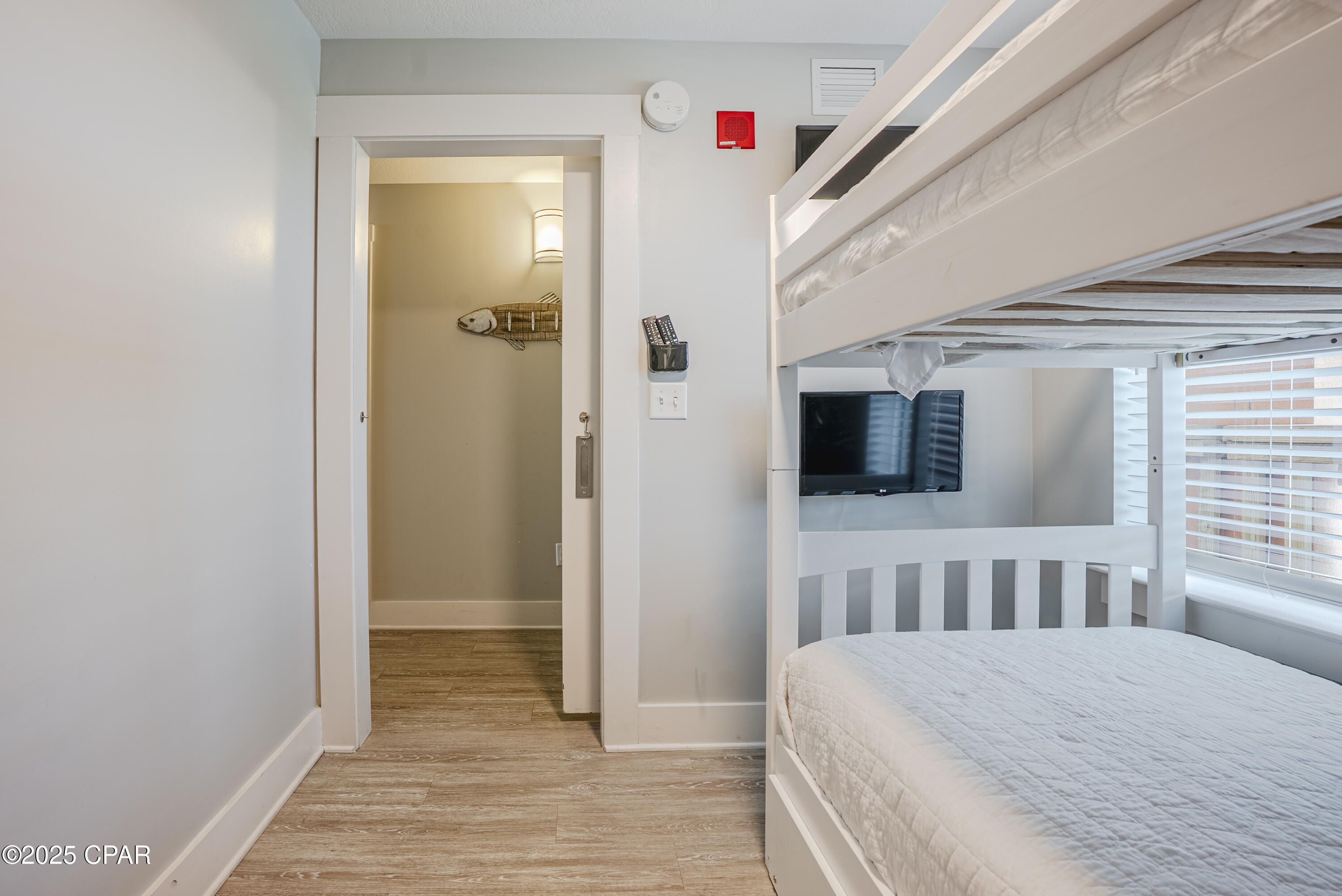 Image 28 For 15928 Front Beach Road 31211