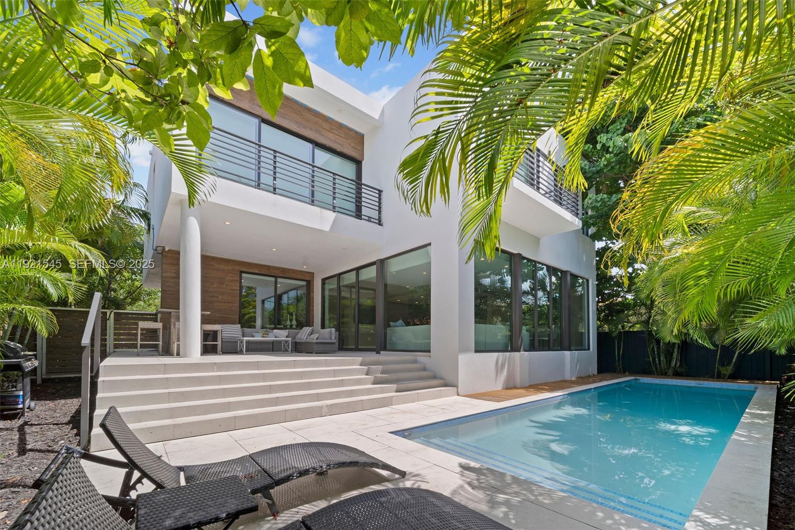 Homes for sale in Miami Beach, FL | 4740 Alton Rd, Miami Beach, FL 33140 | MLS# A11921545