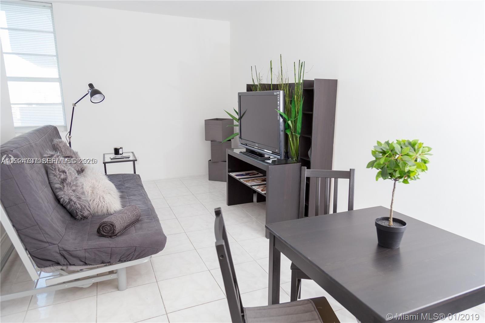 The Decoplage Condo