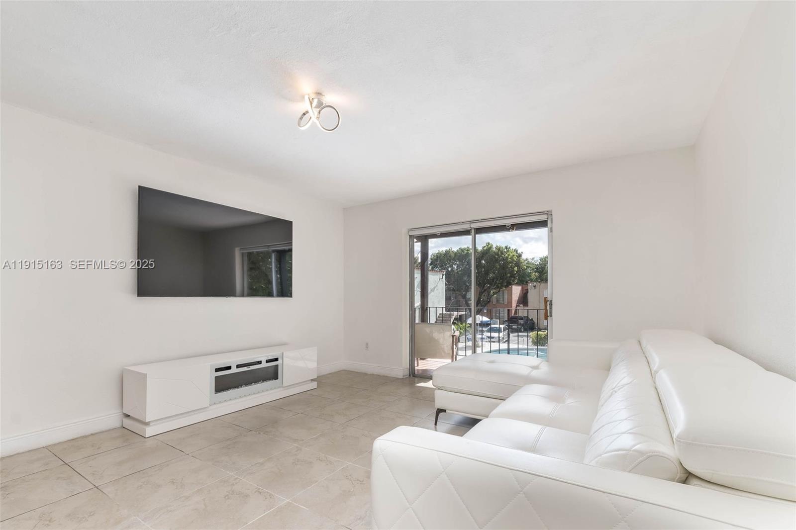 Spanish Trace Condo Ph II