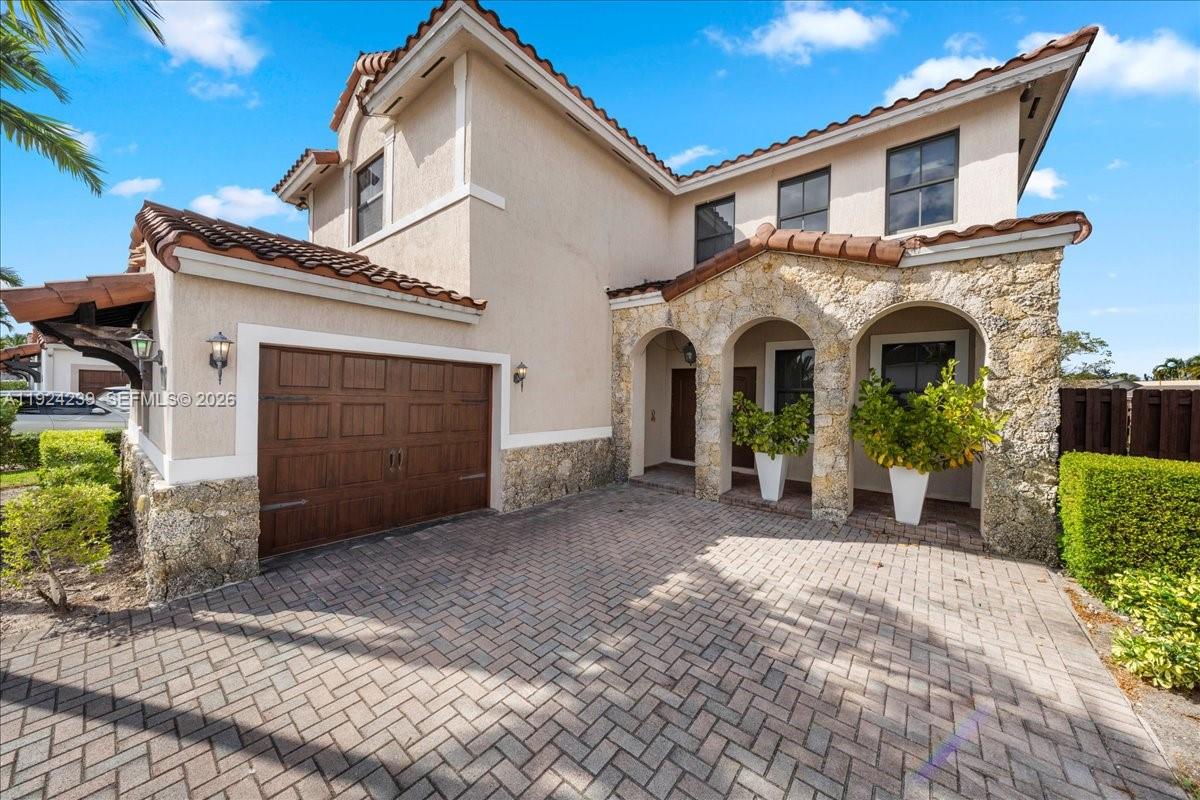 Fontainebleau West North