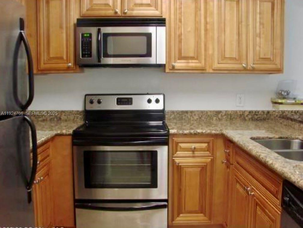 Palm Beach Grande Condo