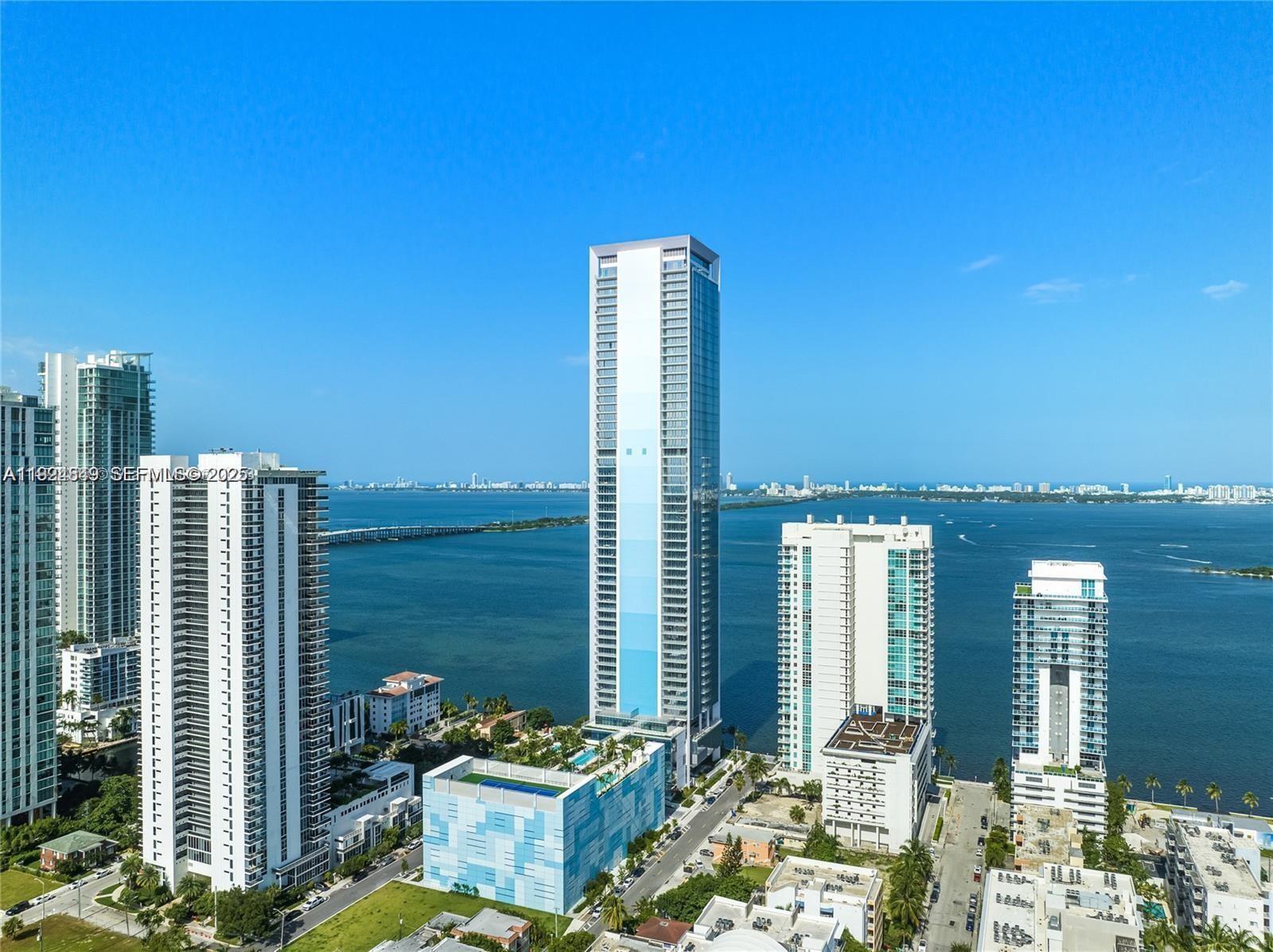 Condo for Sale in Miami, FL