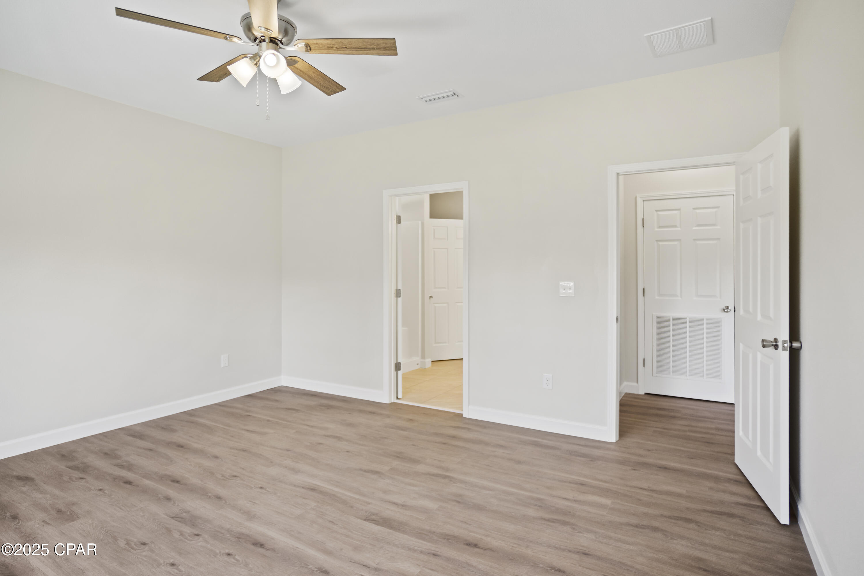 Image 10 For 5979 Cross Country Boulevard