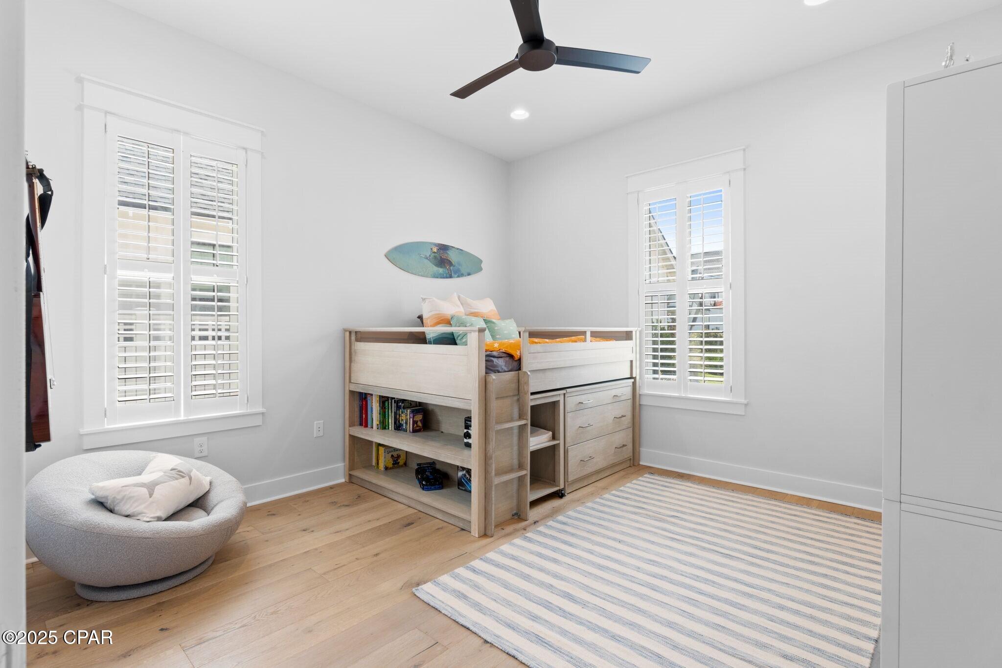 Image 33 For 30 Firethorn Circle