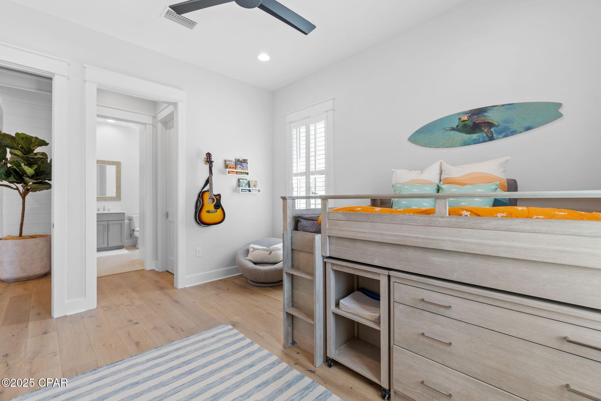 Image 34 For 30 Firethorn Circle