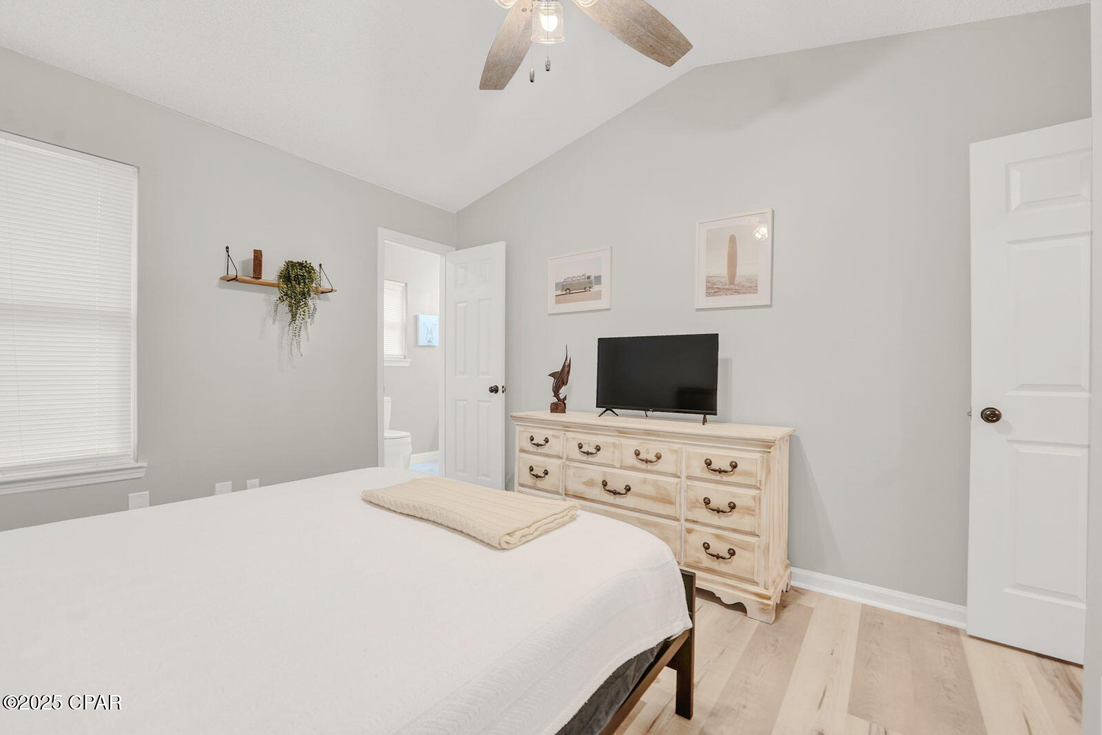 Image 34 For 5620 Lagoon Drive