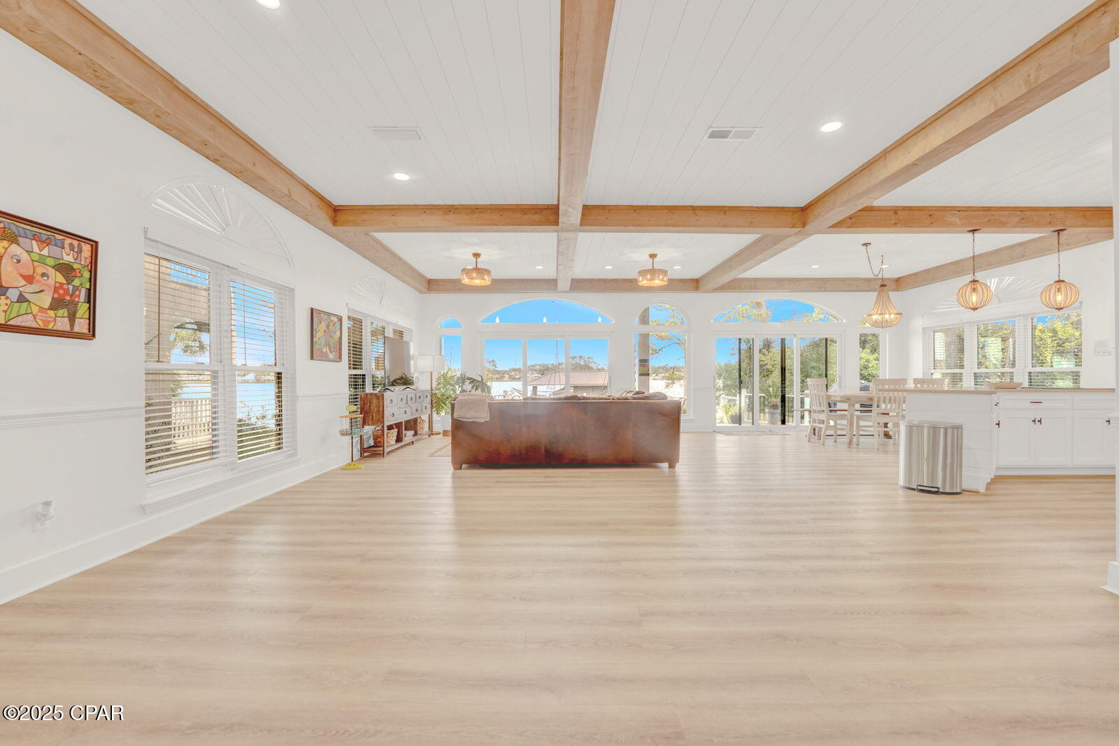 Image 8 For 5620 Lagoon Drive