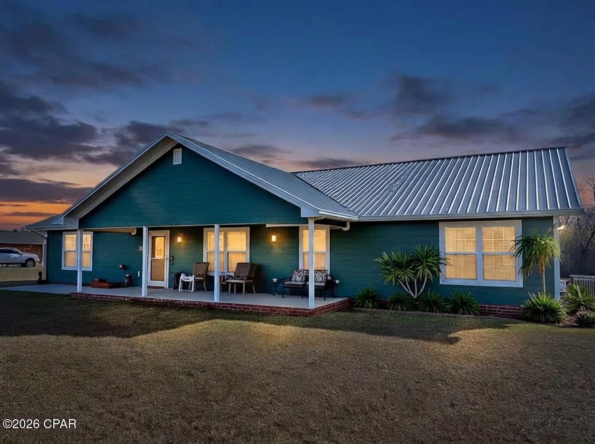 Details for 21382 Paradise Lane, Altha, FL 32421