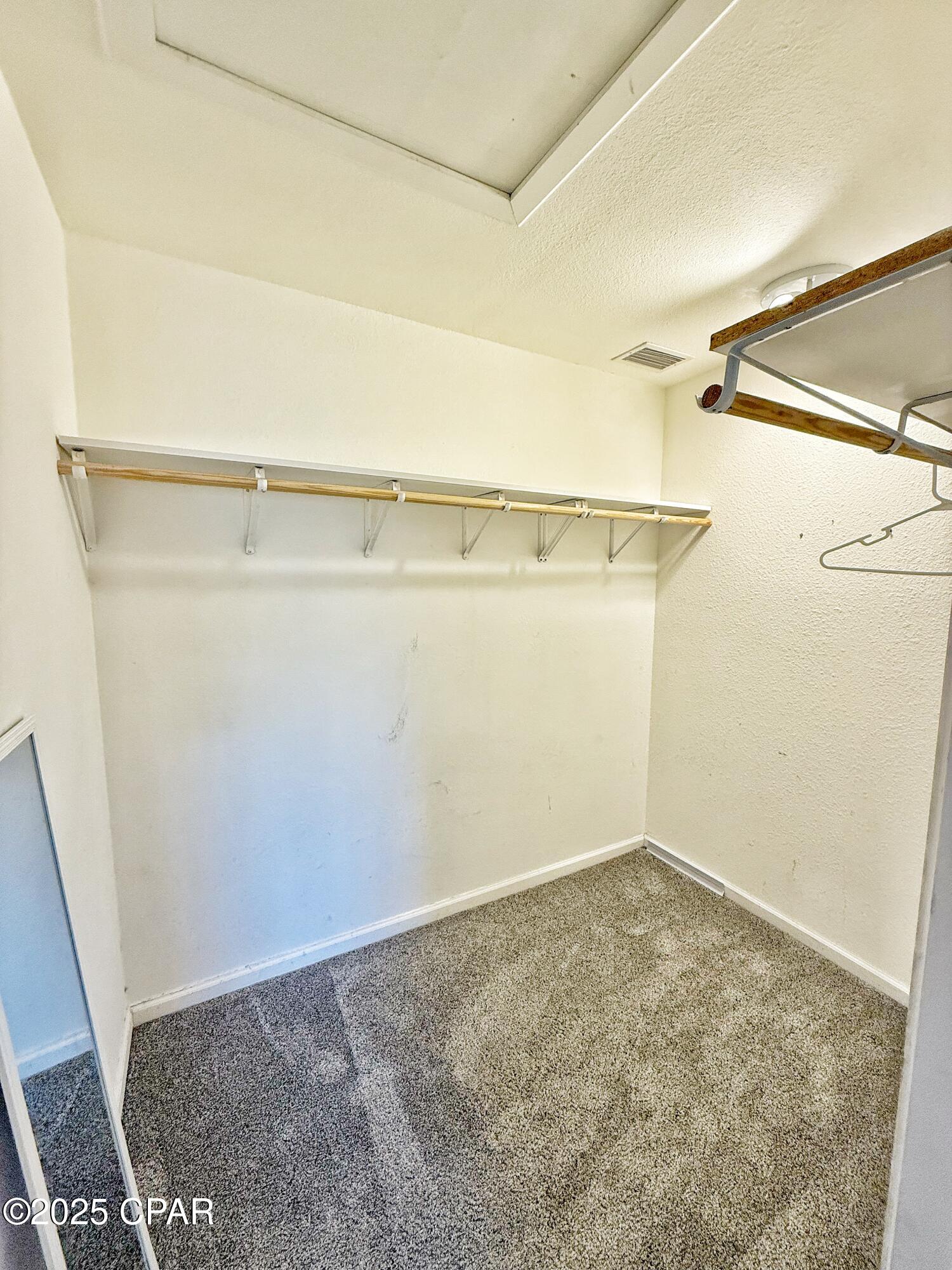 Image 17 For 21382 Paradise Lane