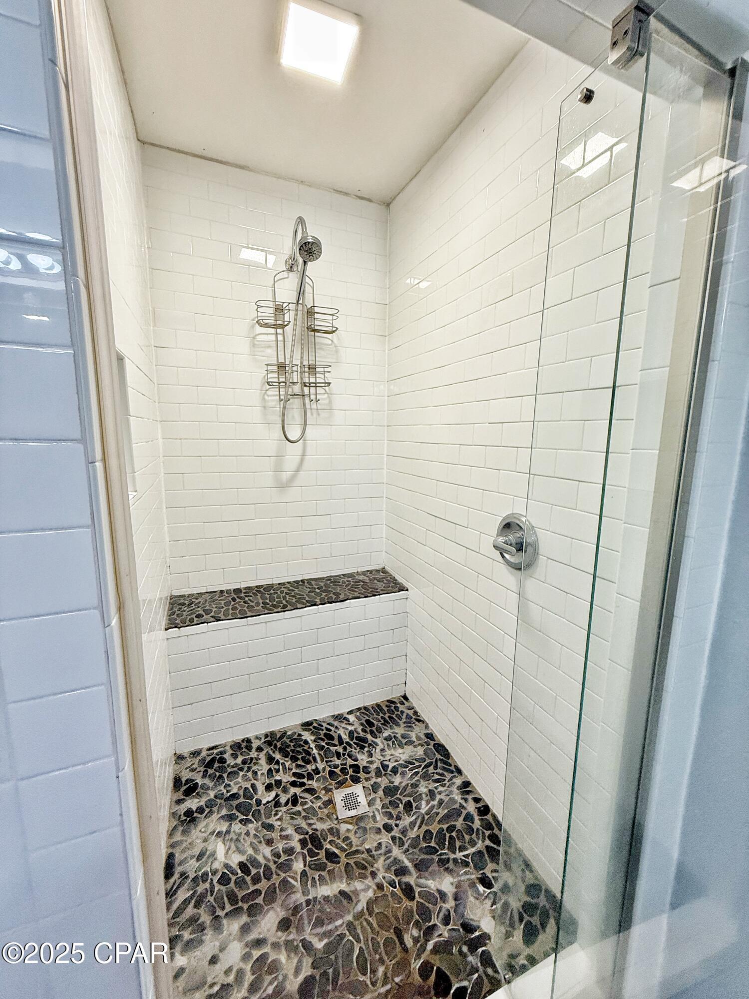 Image 20 For 21382 Paradise Lane