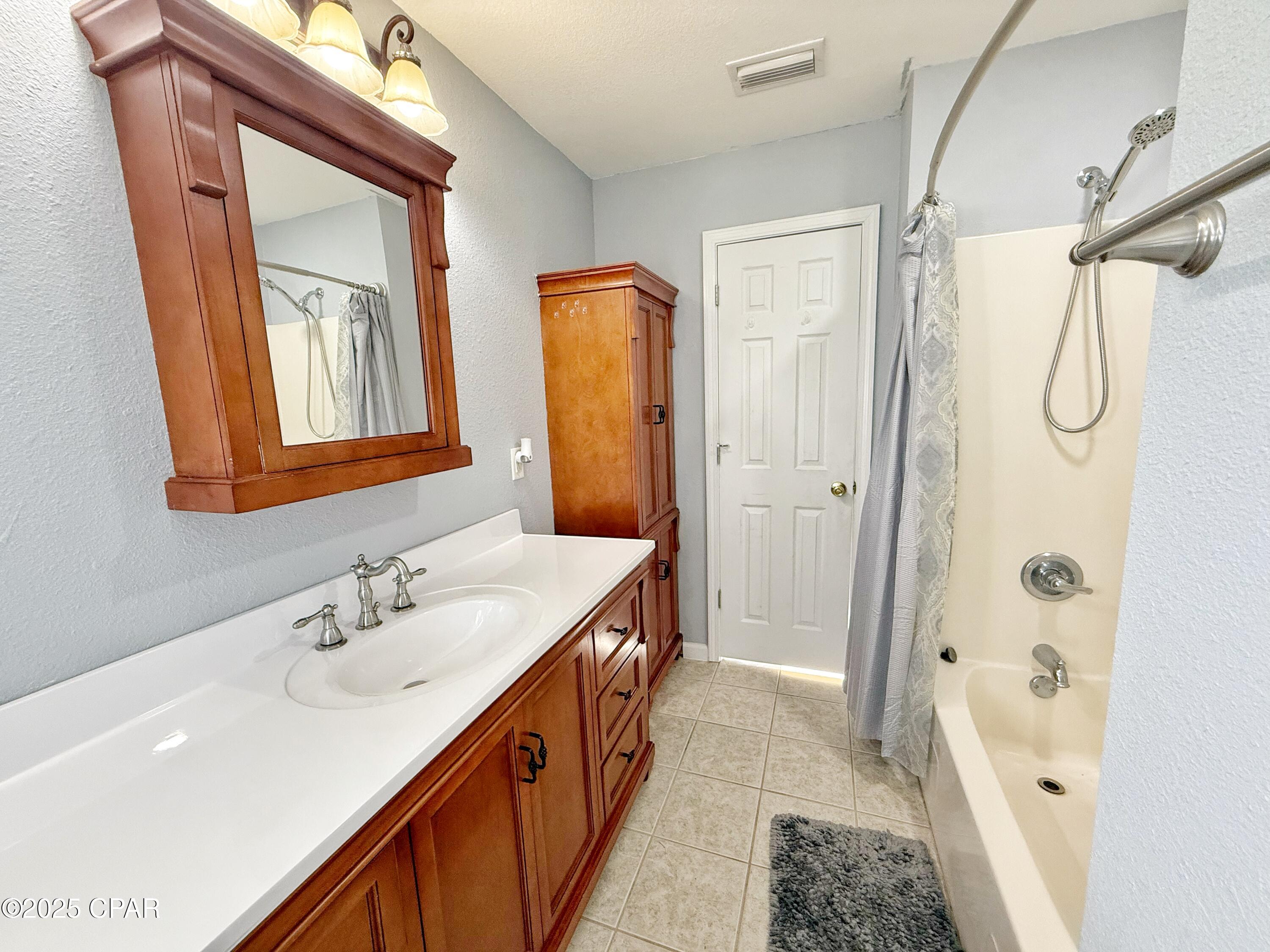 Image 23 For 21382 Paradise Lane