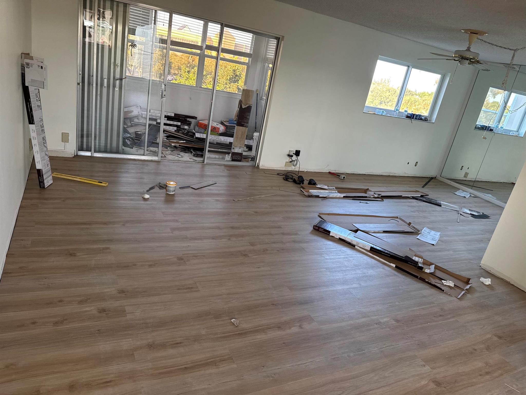 Lakeside Village Condo 10