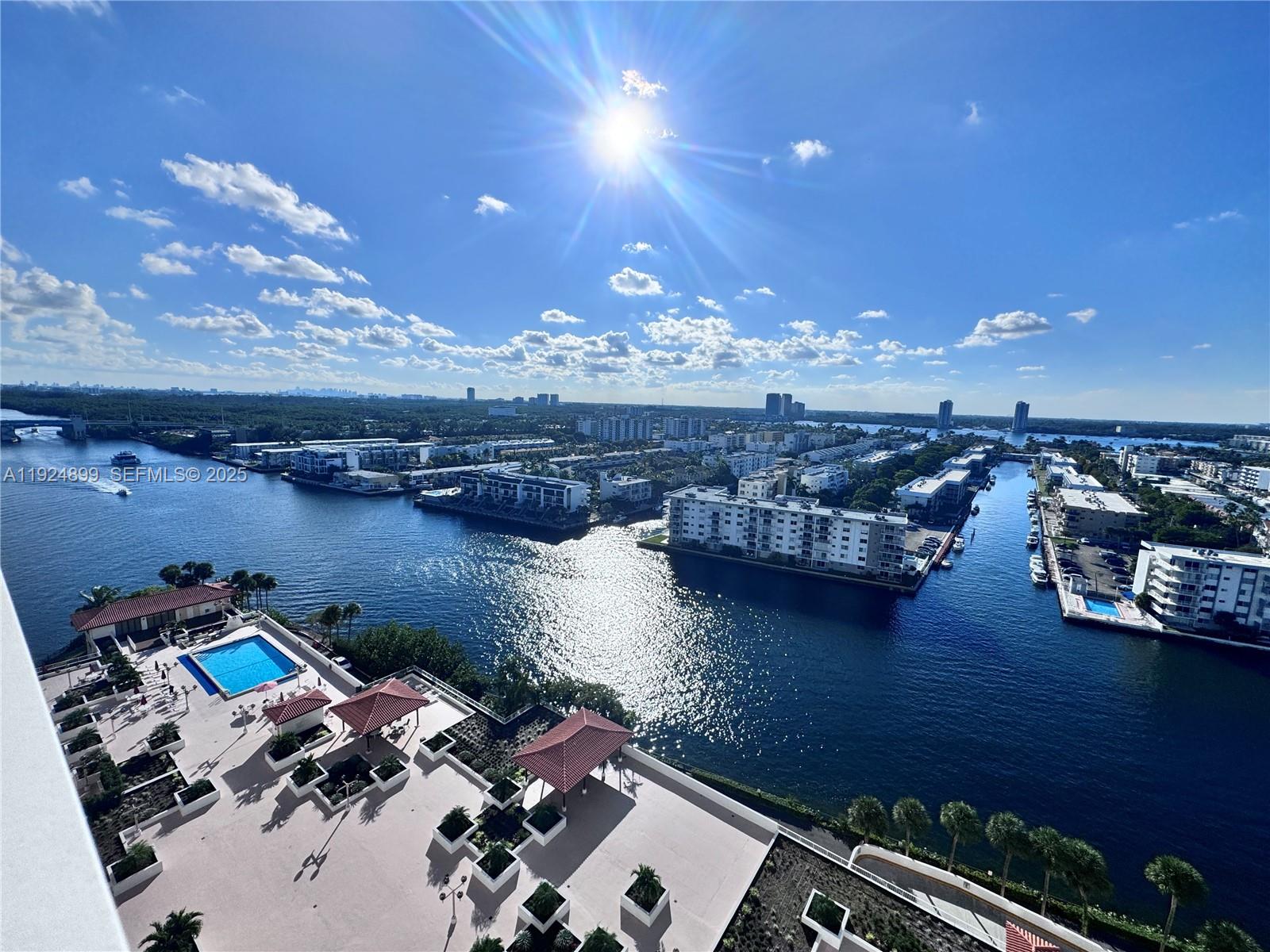 Winston Towers 700 Condo